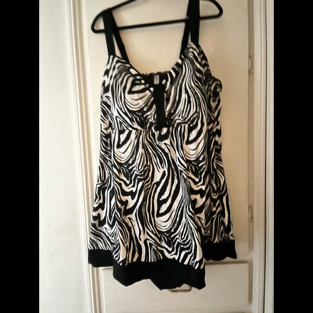 34w swimsuit